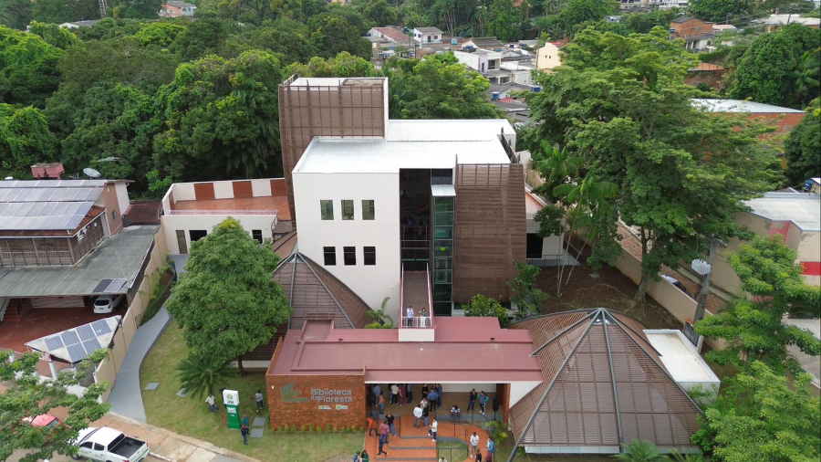 Governo entrega Biblioteca da Floresta em Rio Branco 